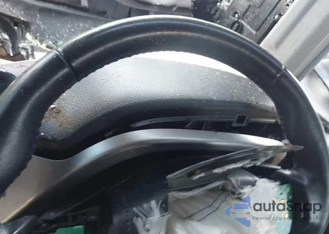 2017 Toyota Rav4 Xle z USA, uszkodzony, nr VIN JTMWFREVXHJ719618